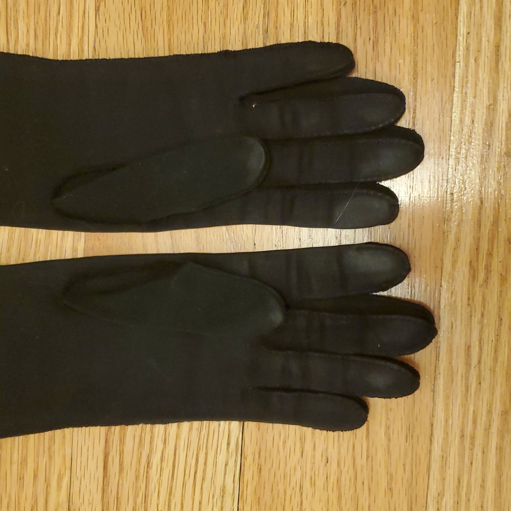 Vintage Duchess Long Black Gloves - Picture 5 of 13